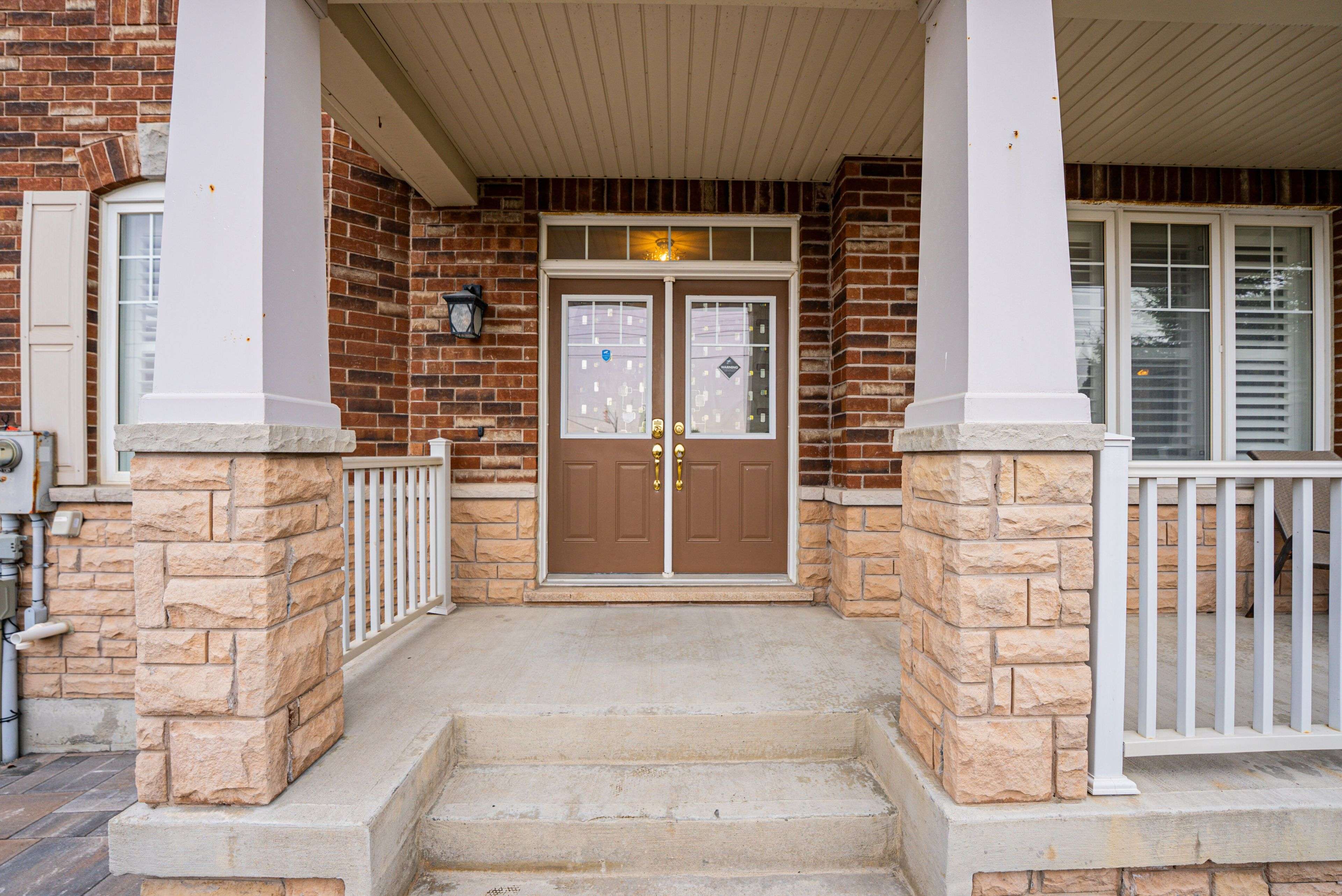 198 Gardenbrooke TRL, Brampton, ON L6P 3C8