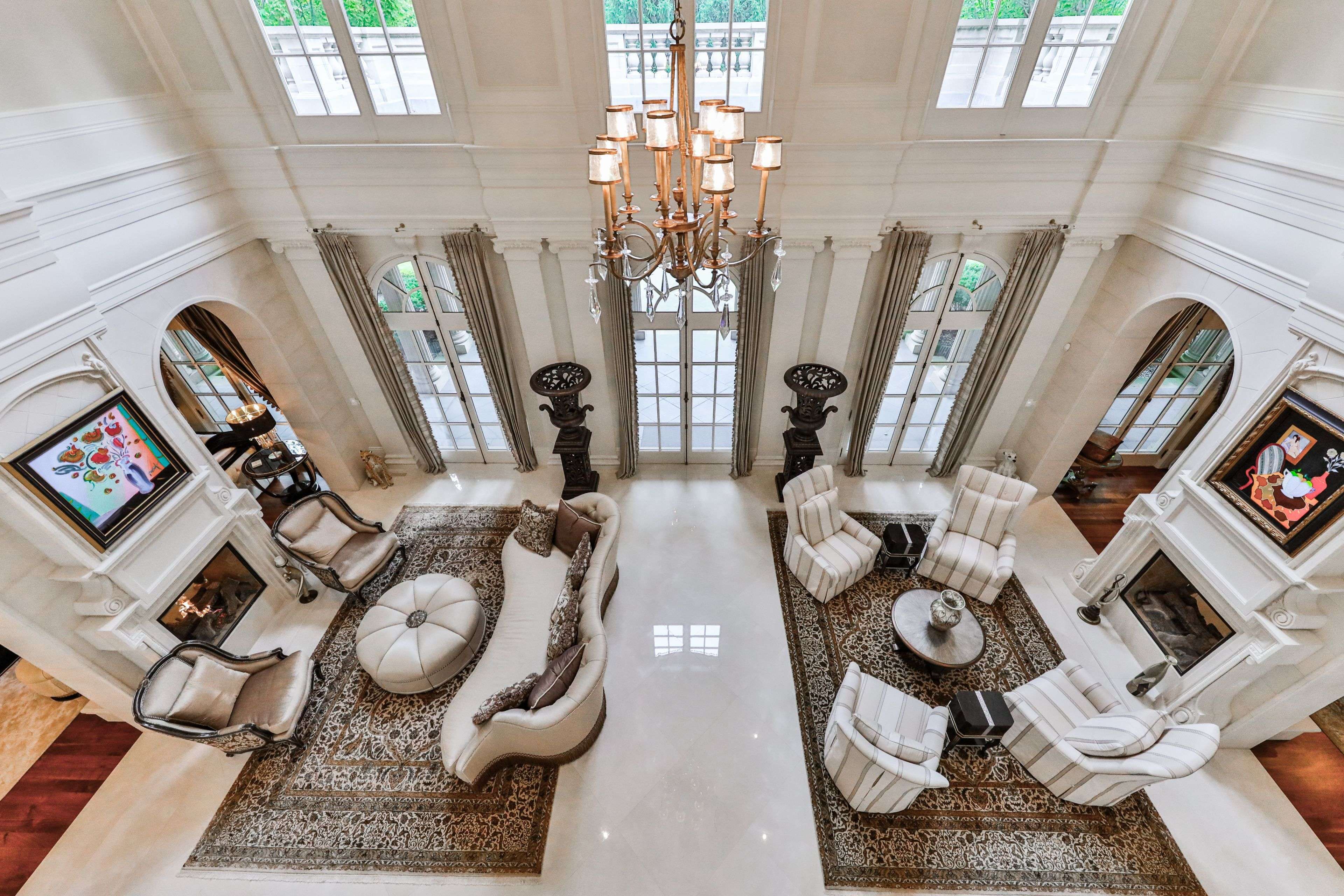 489 Lakeshore RD E, Oakville, ON L6J 1K4