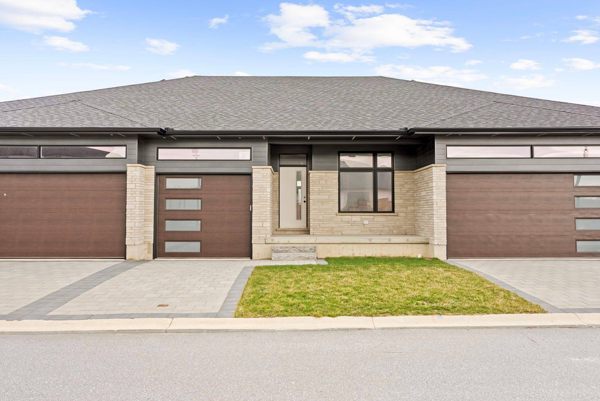 94 Coastal CRES #9, Lambton Shores, ON N0M 1T0