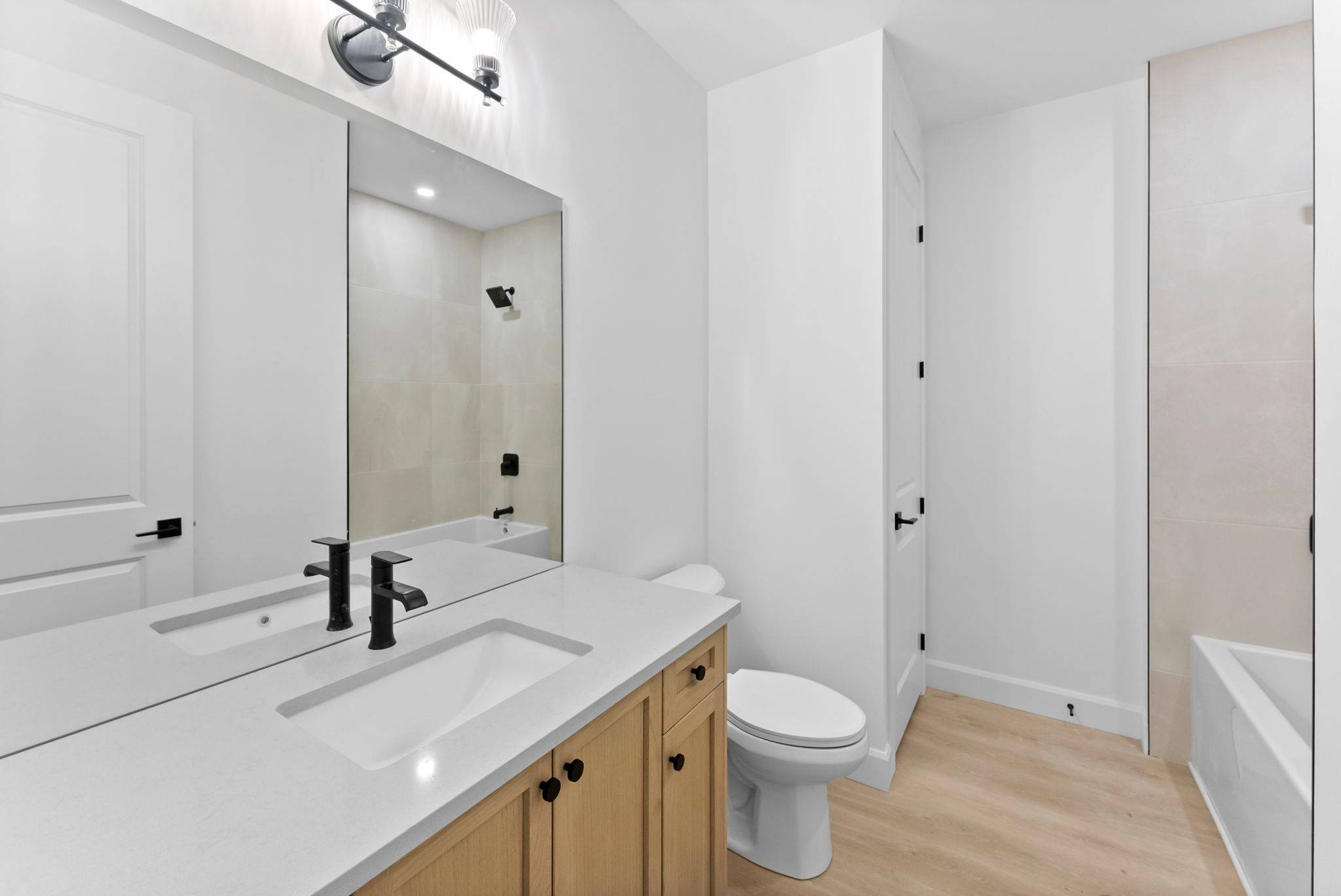 94 Coastal CRES #9, Lambton Shores, ON N0M 1T0