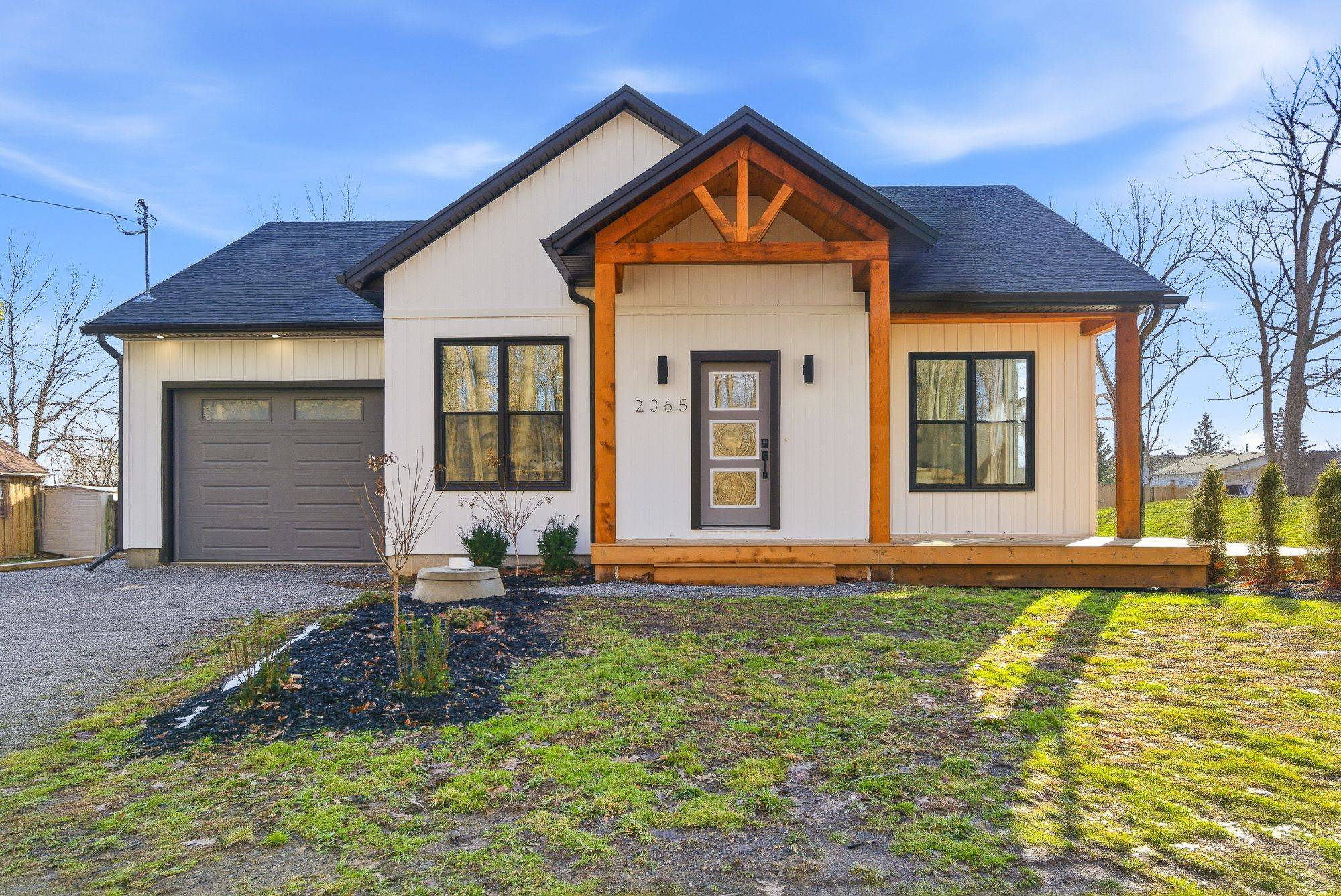 2365 Cross ST, Fort Erie, ON L0S 1N0