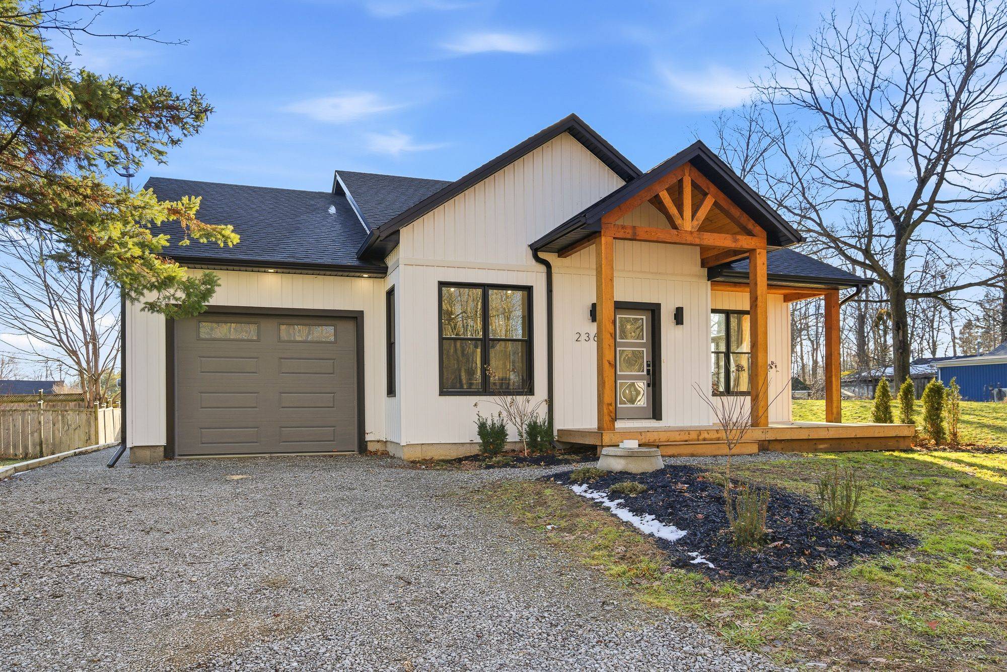 2365 Cross ST, Fort Erie, ON L0S 1N0