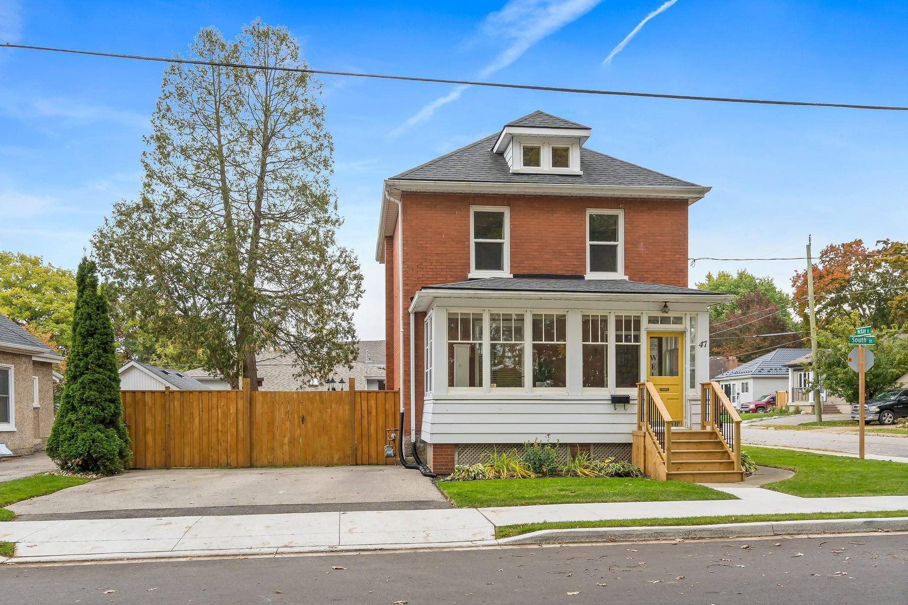 47 South ST, Cambridge, ON N1R 2N7