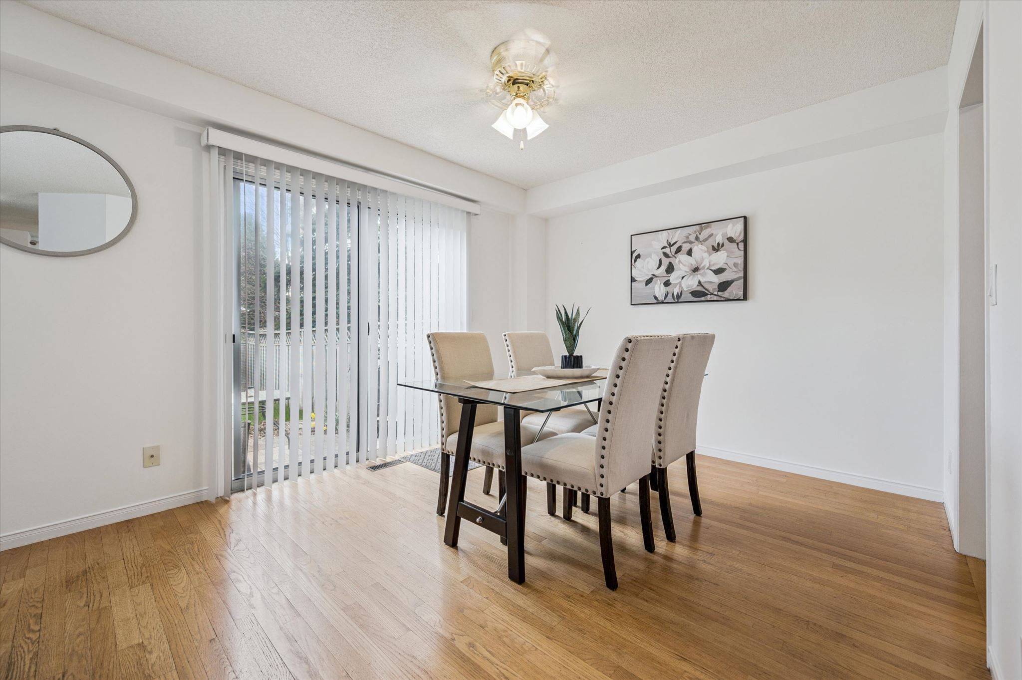 33 Fairgreen Close, Cambridge, ON N1T 1T6