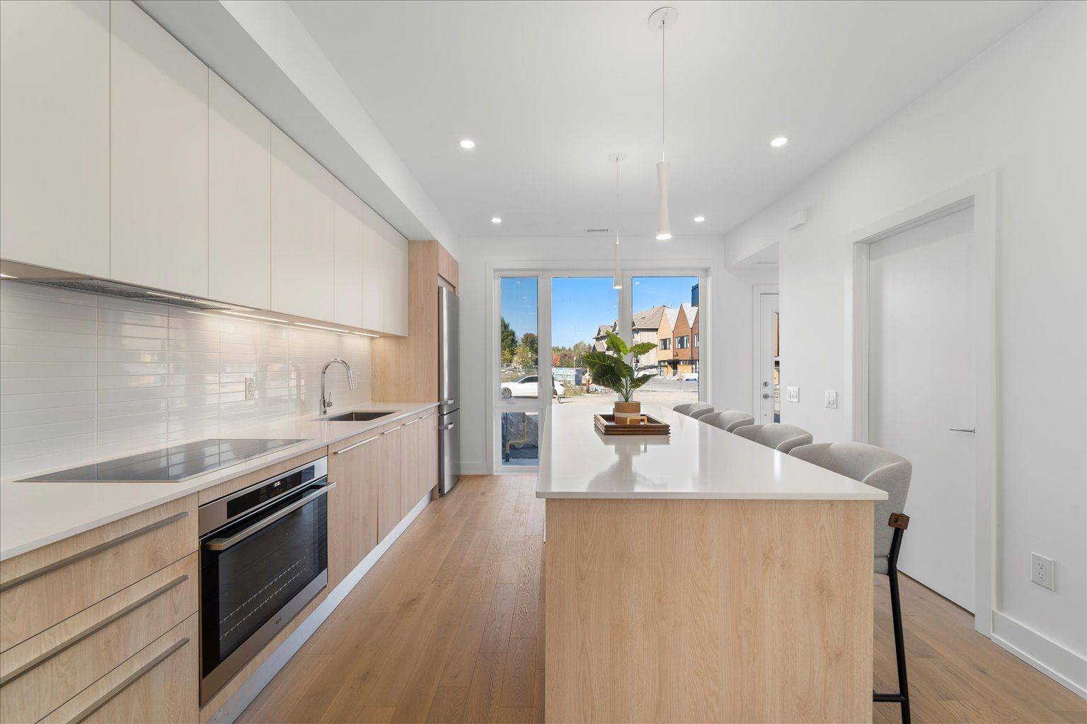 37 Rockmount CRES, Gravenhurst, ON P1P 0A6