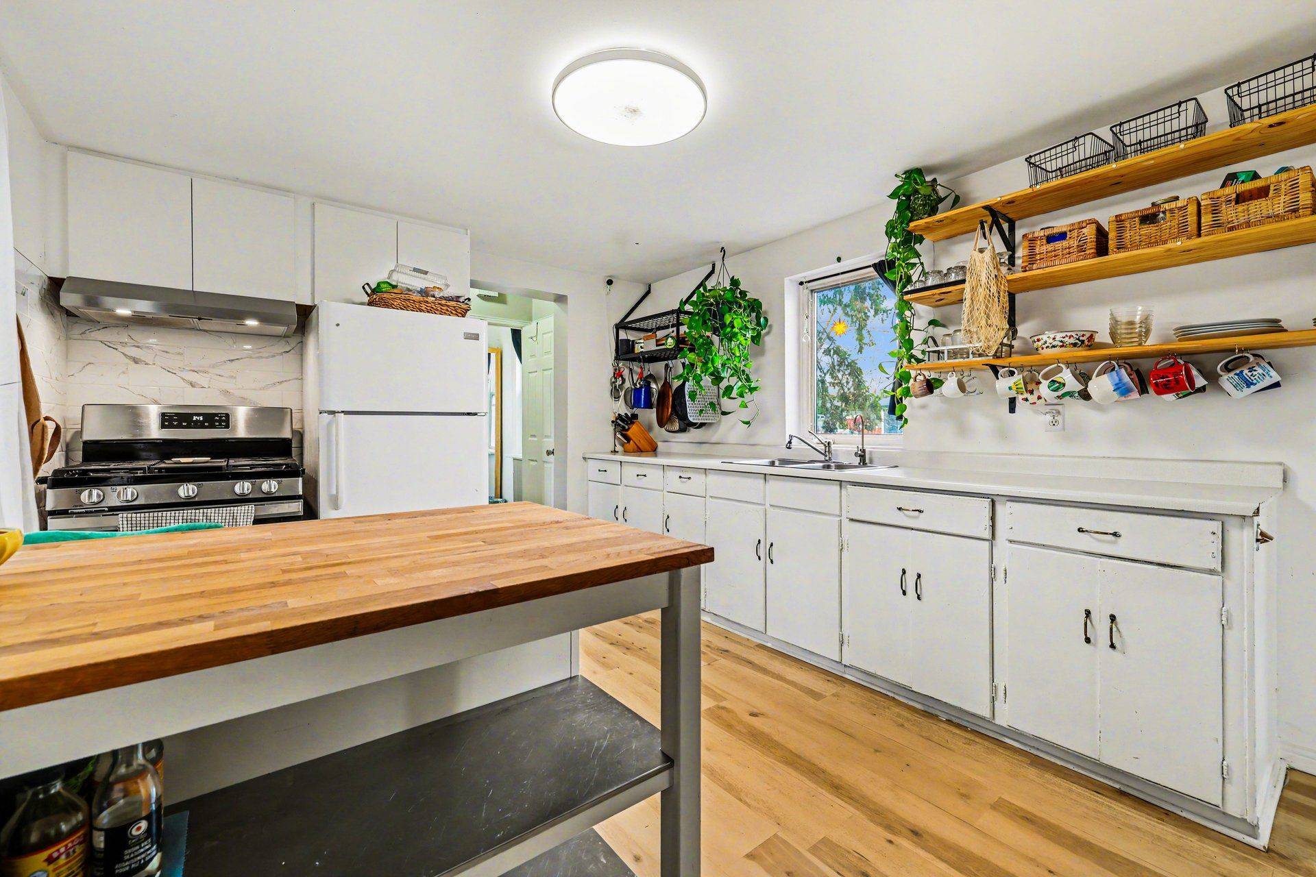 73 Carss ST, Arnprior, ON K7S 2G8