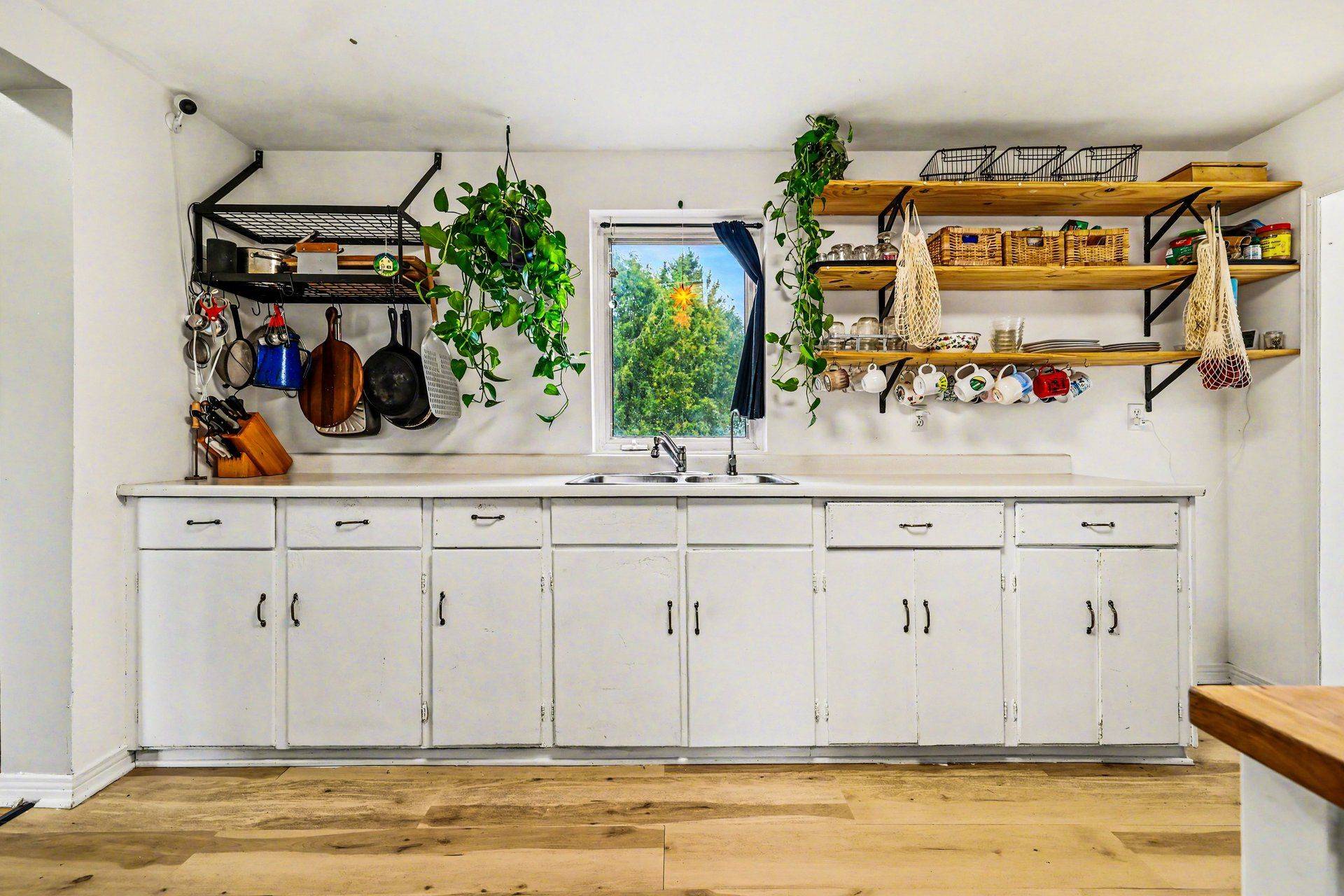 73 Carss ST, Arnprior, ON K7S 2G8