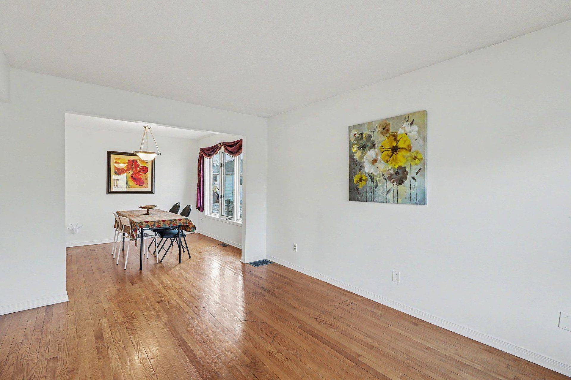 2829 Gothwood PL, Blossom Park - Airport And Area, ON K1T 2V4