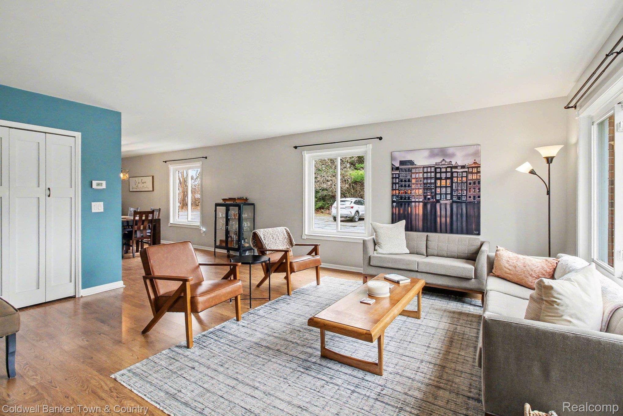 5084 Kintyre LN, Brighton, MI 48116