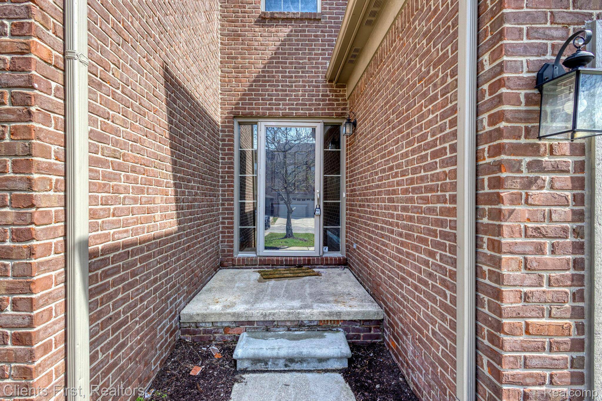 41351 N Maplewood DR, Canton Charter Township, MI 48187