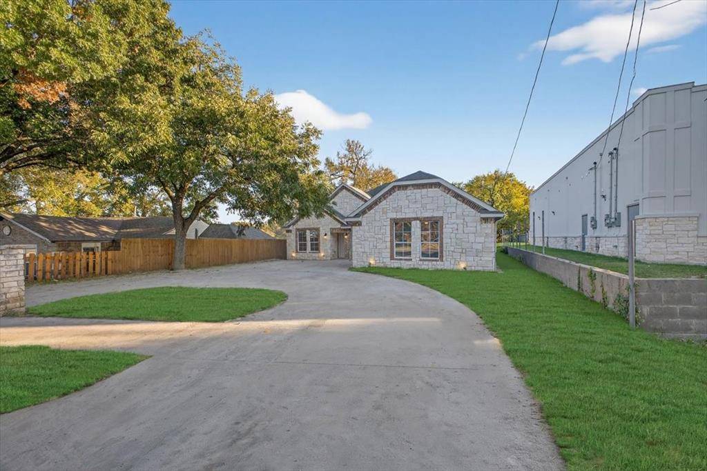 3532 W Jefferson Boulevard, Dallas, TX 75211