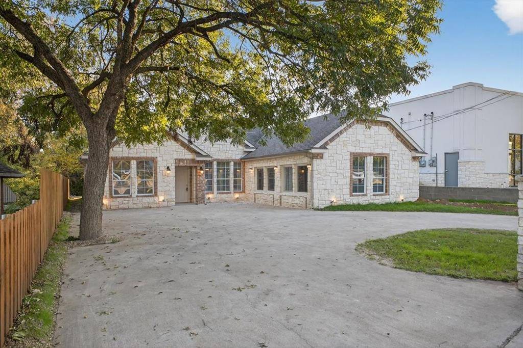 3532 W Jefferson Boulevard, Dallas, TX 75211