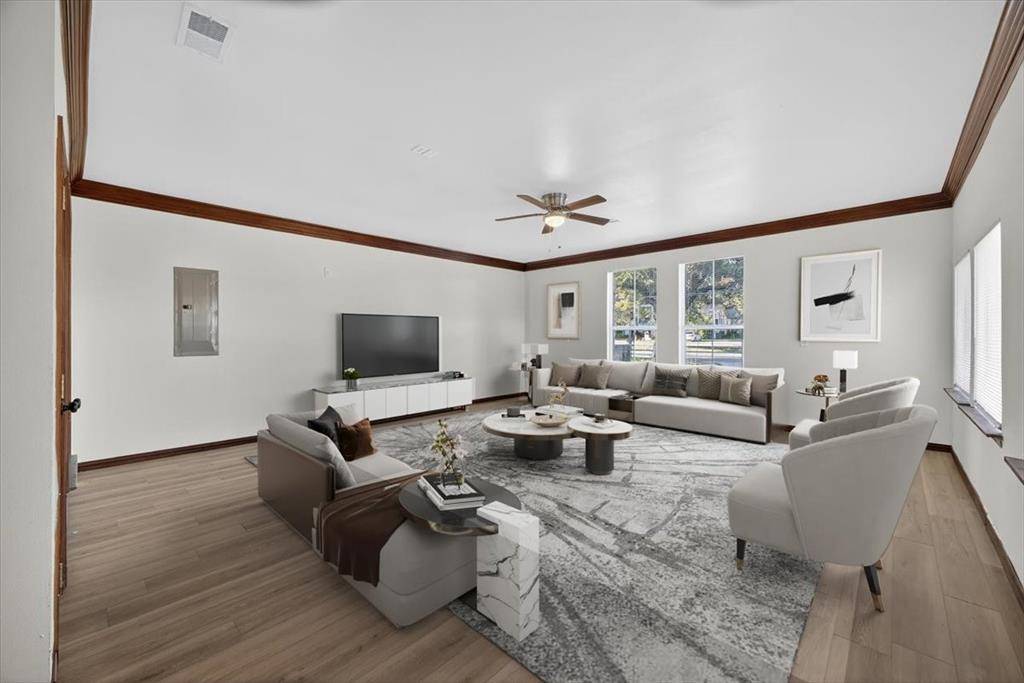 3532 W Jefferson Boulevard, Dallas, TX 75211