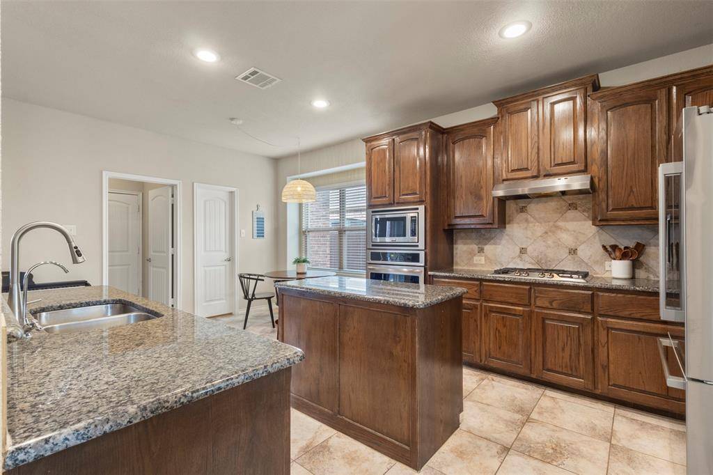 1320 White Water Lane, Rockwall, TX 75087