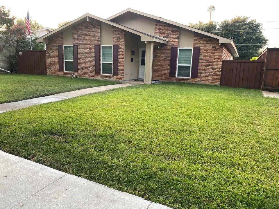 5036 Arbor Glen Road, The Colony, TX 75056