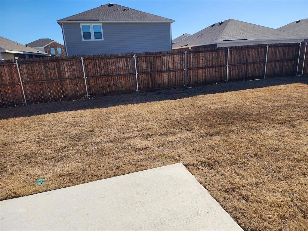 10321 Rosegreen Lane, Fort Worth, TX 76036