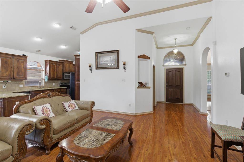 1442 Furlong Court, Irving, TX 75060