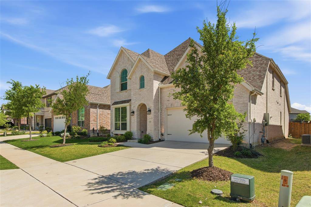 800 Cromwell Drive, Celina, TX 75009