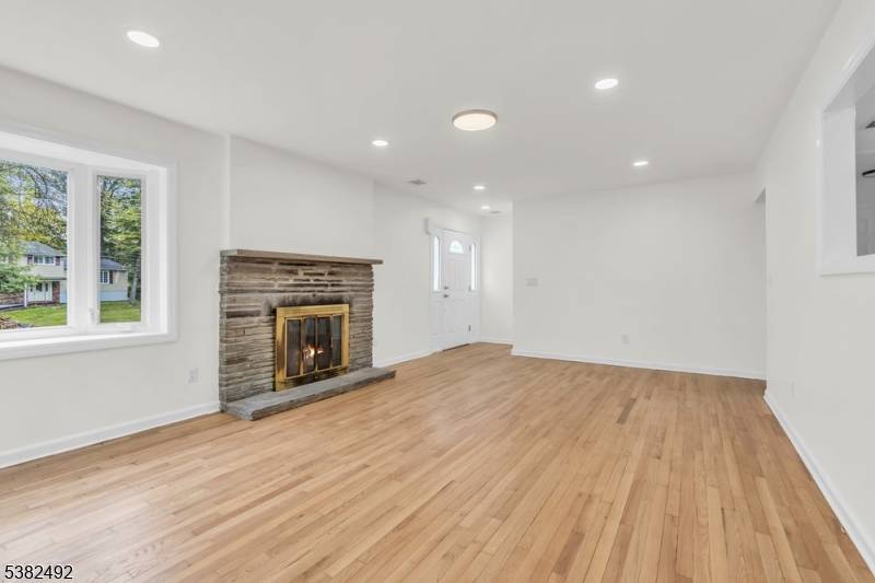 55 Orchard Dr, Vernon Twp., NJ 07462