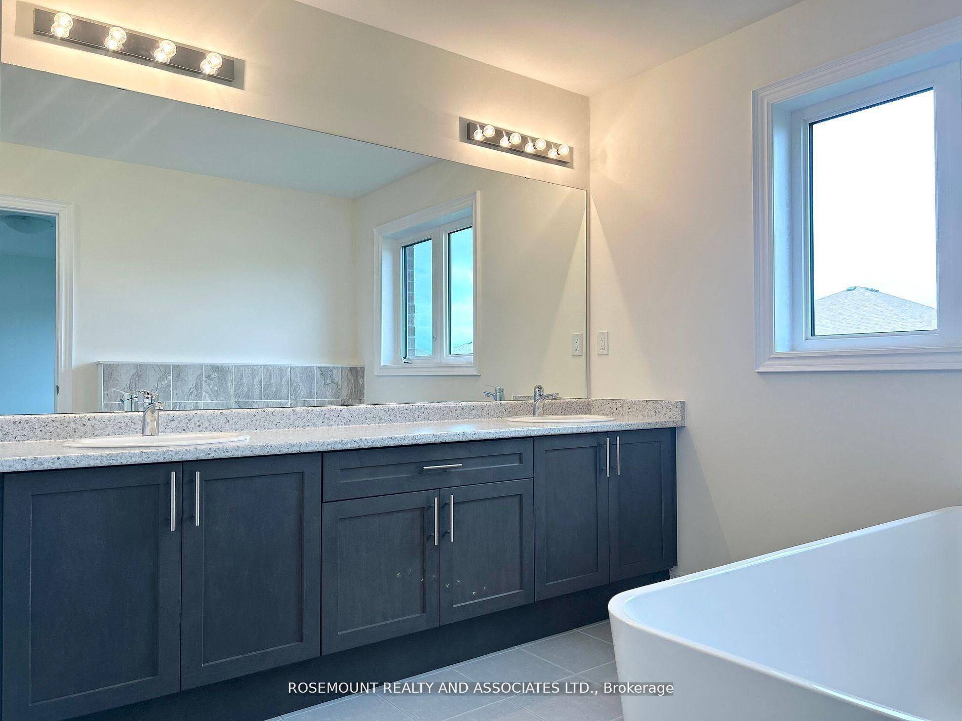 93 Wamsley CRES, Clarington, ON L1B 1G9