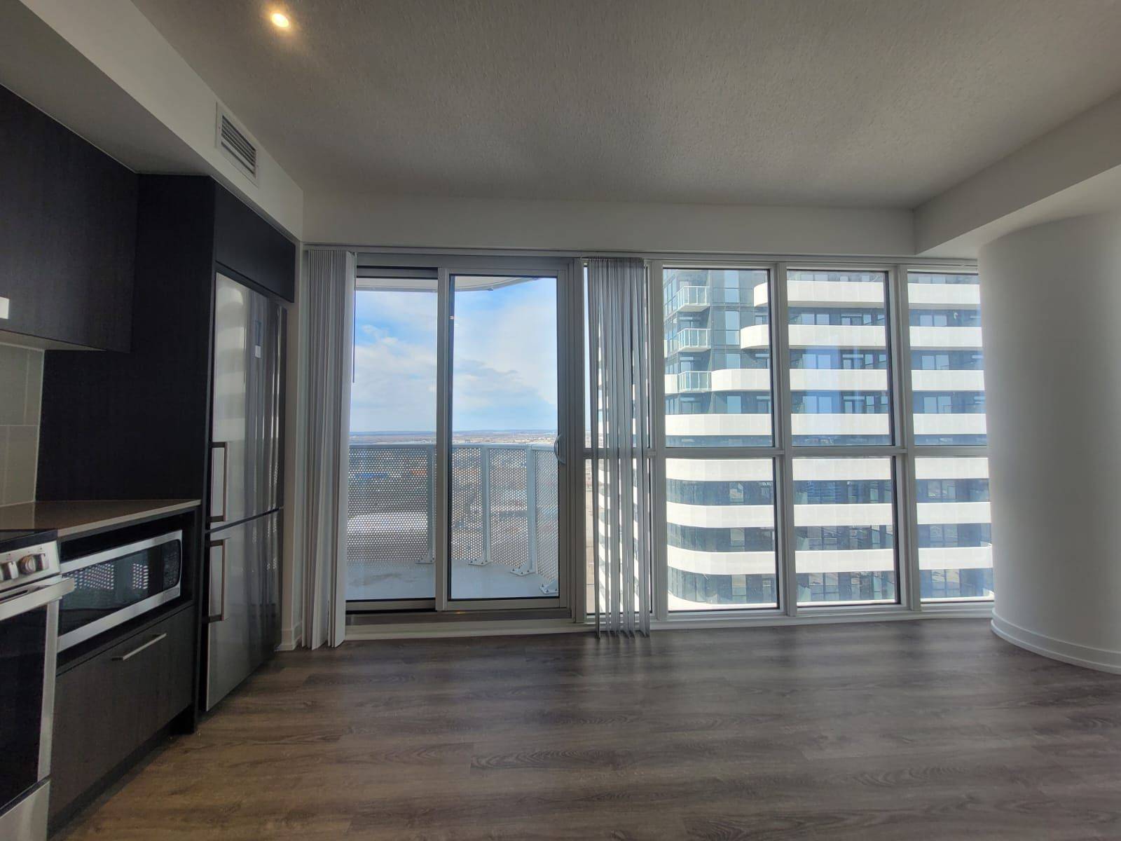 195 Commerce ST #3315, Vaughan, ON L4K 0P9