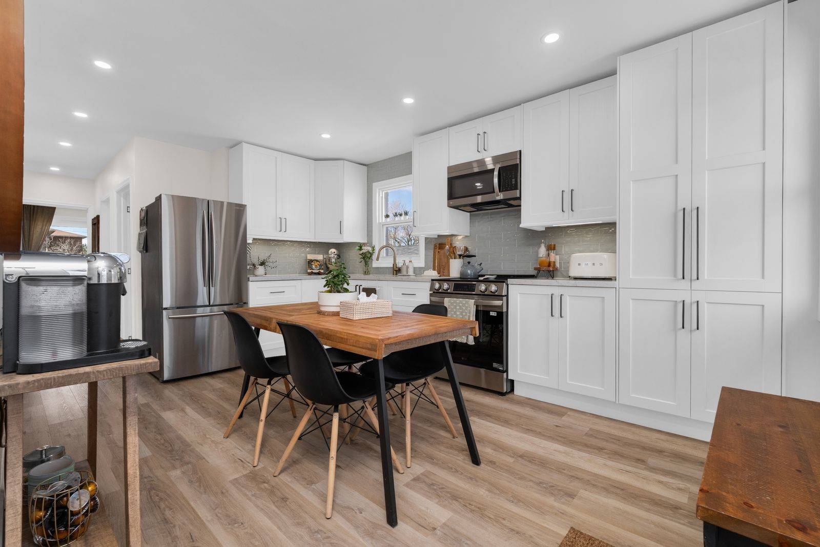 22 Agnes ST, Barrie, ON L4M 2S2