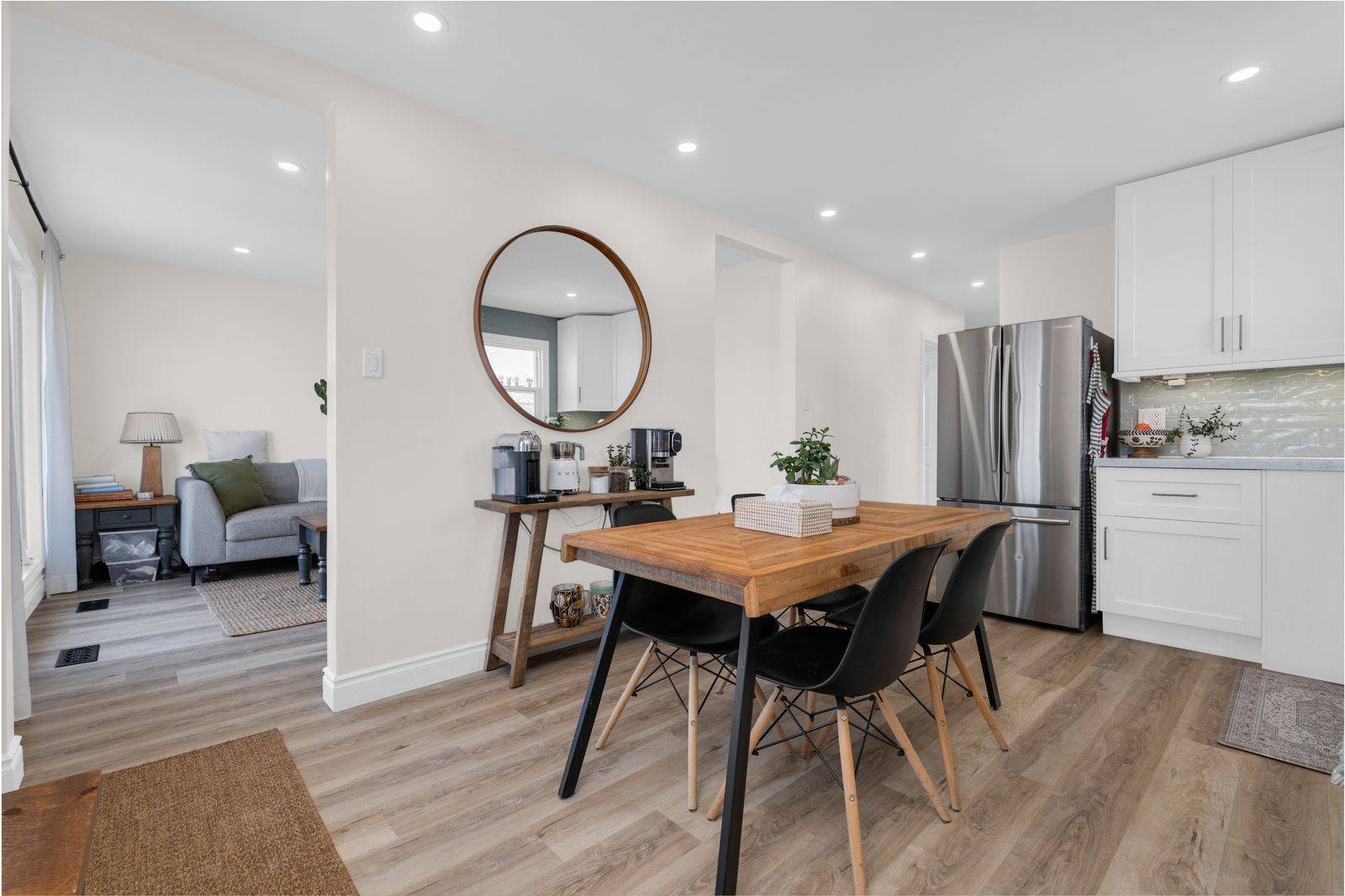 22 Agnes ST, Barrie, ON L4M 2S2