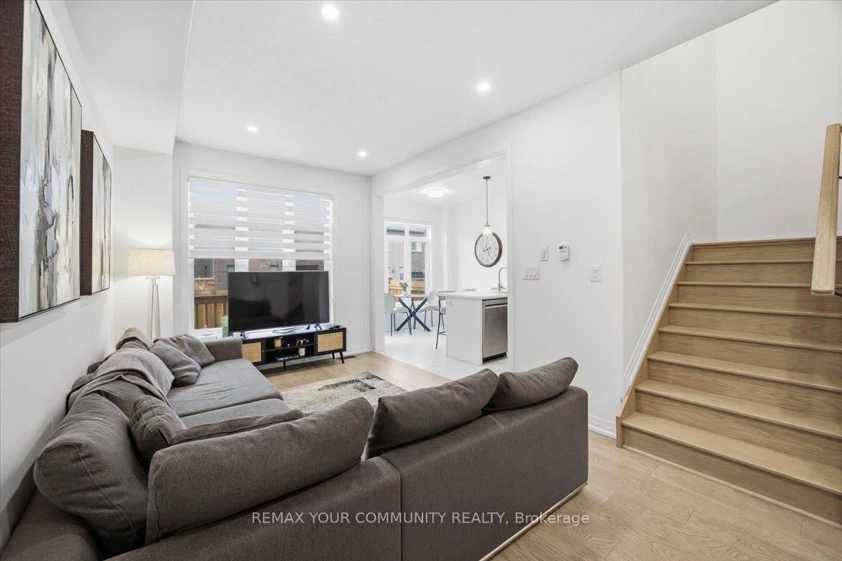 76 Sagewood AVE, Barrie, ON L9J 0K5