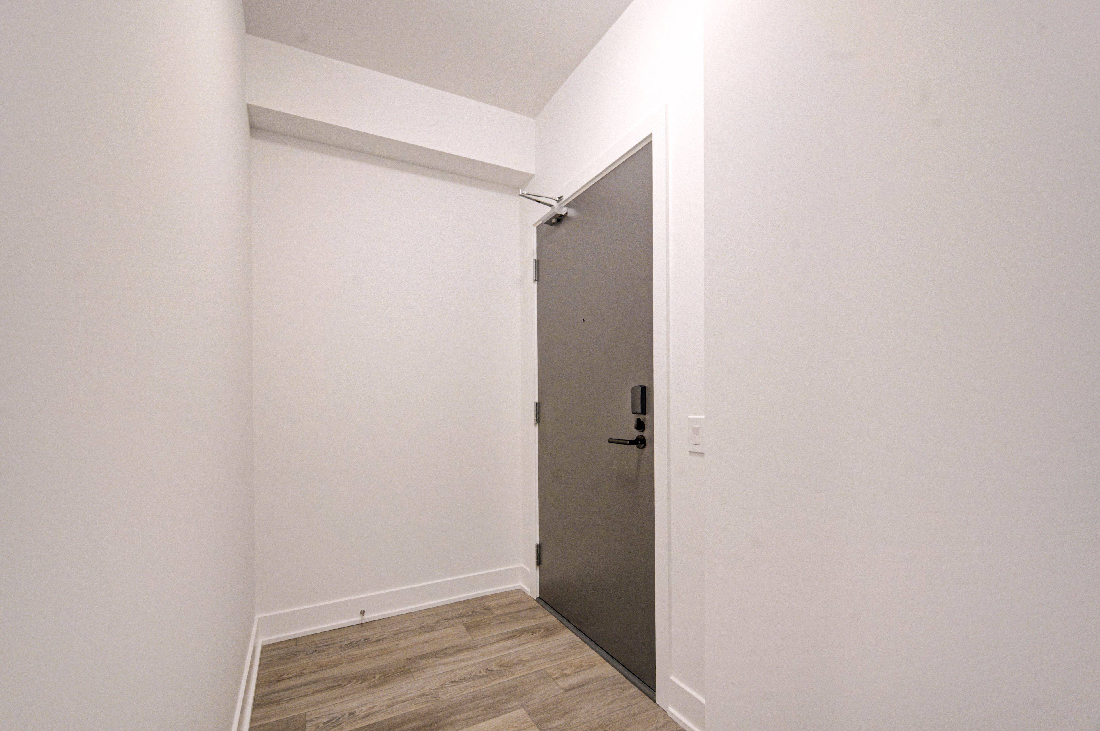 2088 James ST #1205, Burlington, ON L7R 0H2