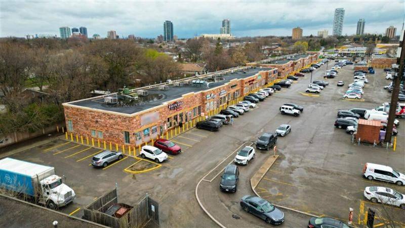 145 Clarence ST N #29, Brampton, ON L6W 1T2