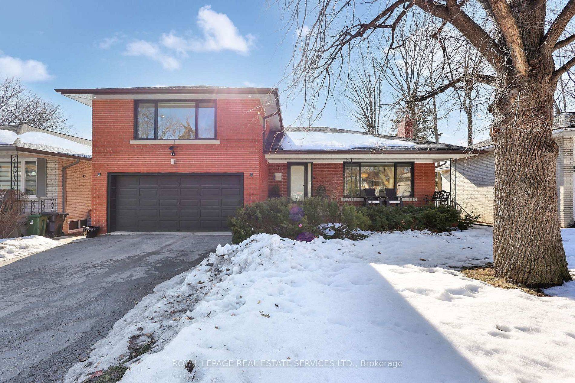 34 Bearbury DR, Toronto W08, ON M9C 2G9