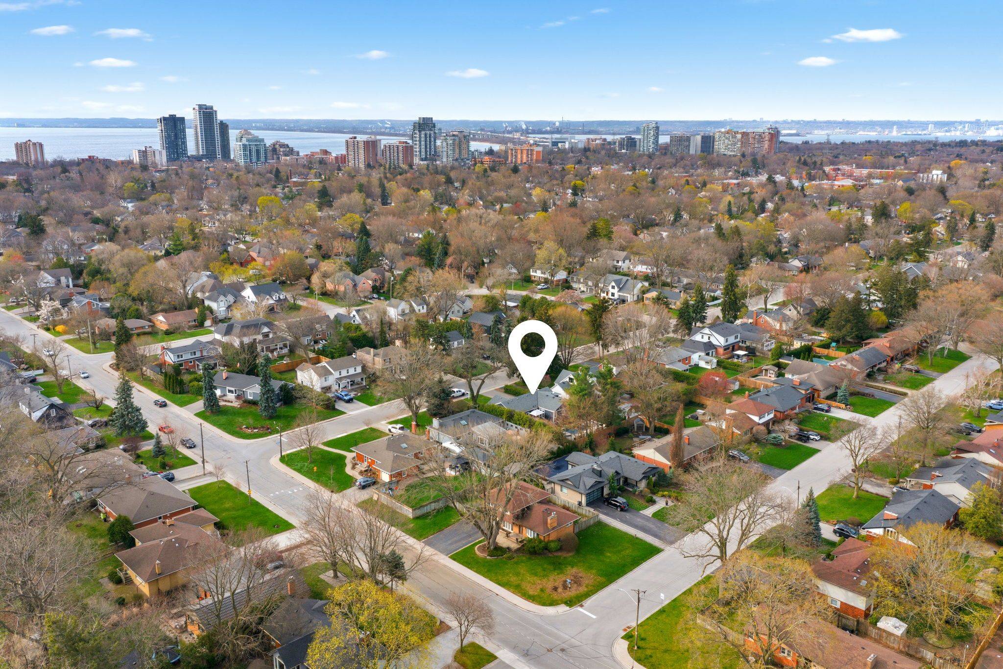 2223 Deyncourt DR, Burlington, ON L7R 1W2