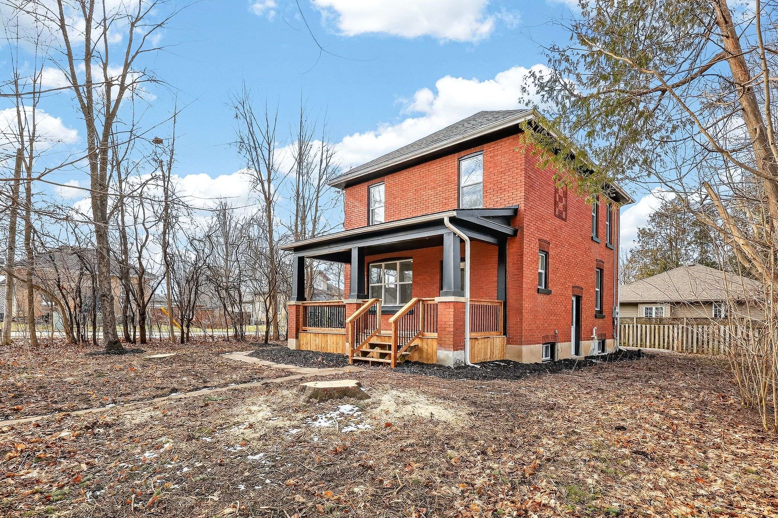 394 Wellington ST, Ingersoll, ON N5C 1T6