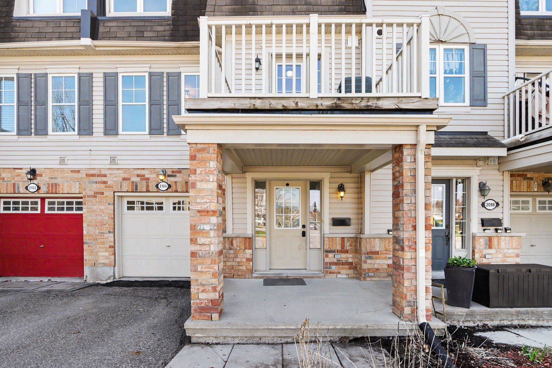 2100 Madrid AVE, Barrhaven, ON K2J 0K4