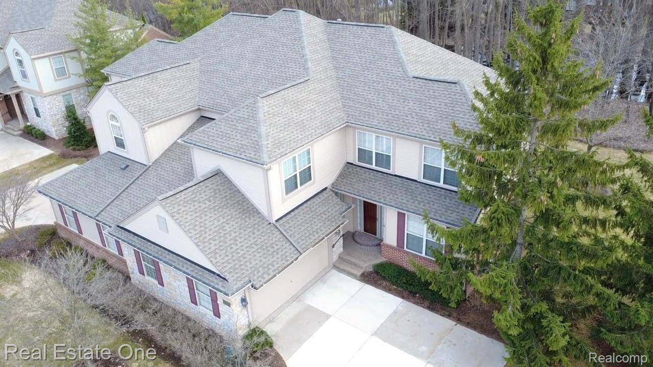 3585 Winding Brook CIR #89, Rochester Hills, MI 48309