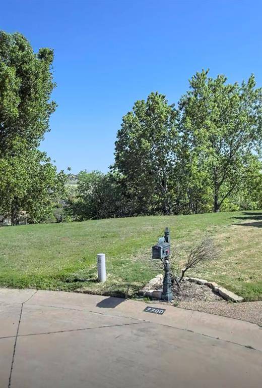 7704 Lakeview Circle, Fort Worth, TX 76179