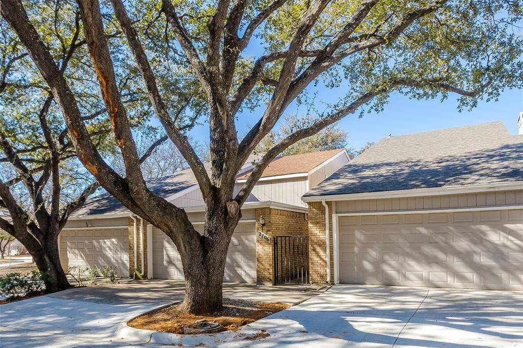 2706 Meadowstone Court, Carrollton, TX 75006