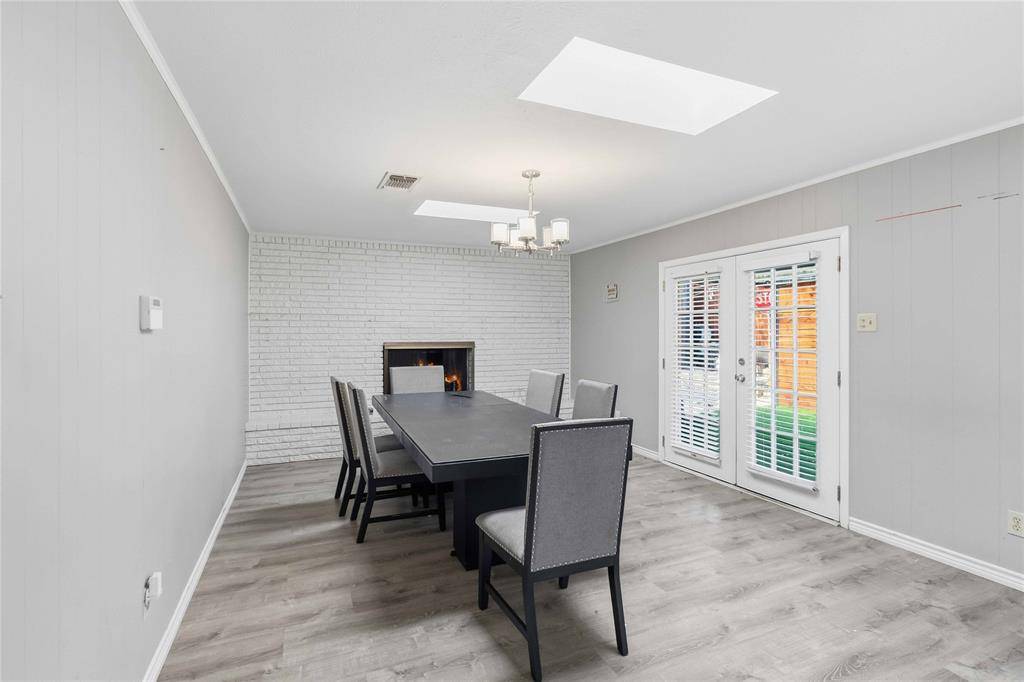 1422 Glenwick Lane, Irving, TX 75060