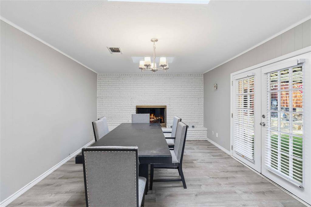 1422 Glenwick Lane, Irving, TX 75060