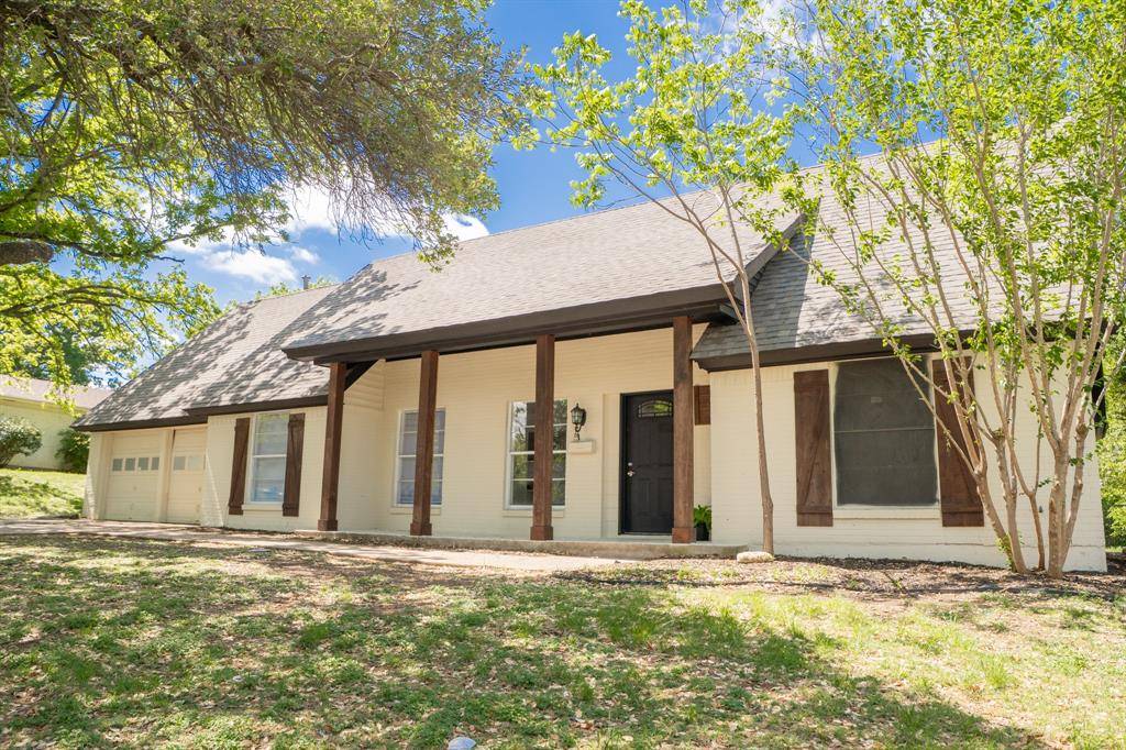 5520 Woodway Drive, Fort Worth, TX 76133