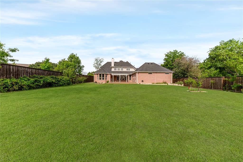 10110 Betty Jane Lane, Dallas, TX 75229