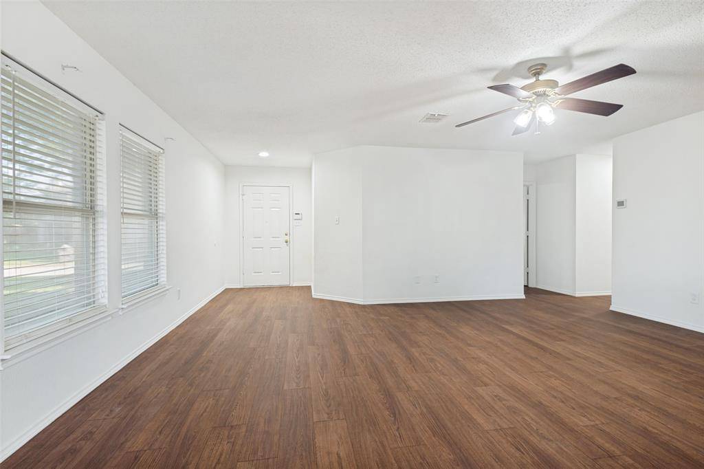 2824 Custer Drive, Corinth, TX 76210