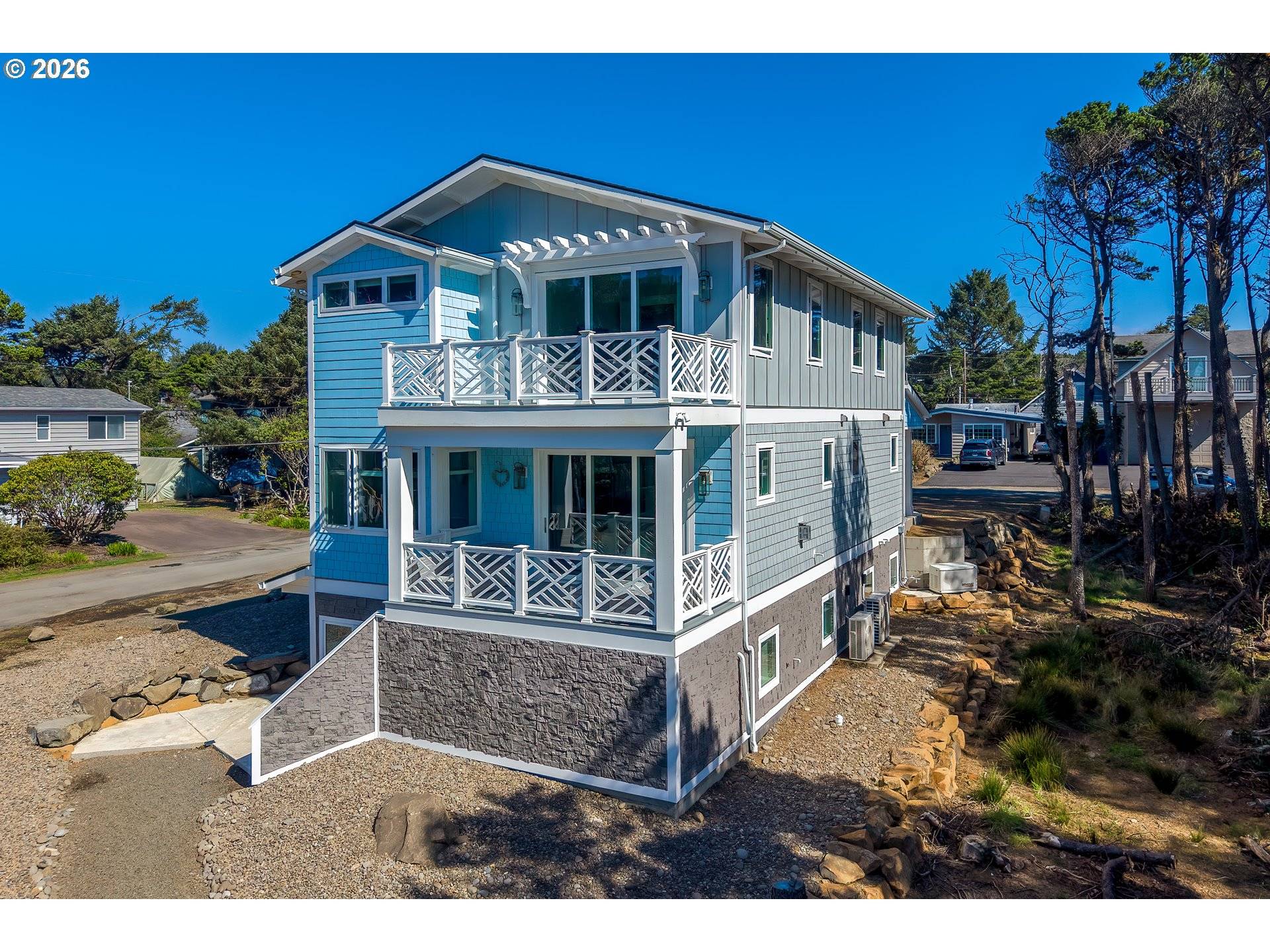 6785 GLEN AVE, Gleneden Beach, OR 97388