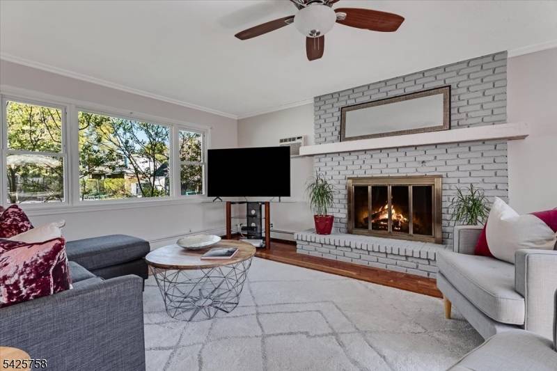 20 Remington Rd, Fair Lawn Boro, NJ 07410