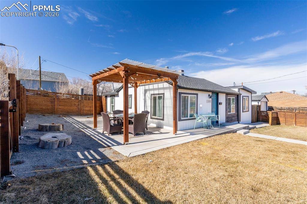 2201 W Warren AVE, Englewood, CO 80110