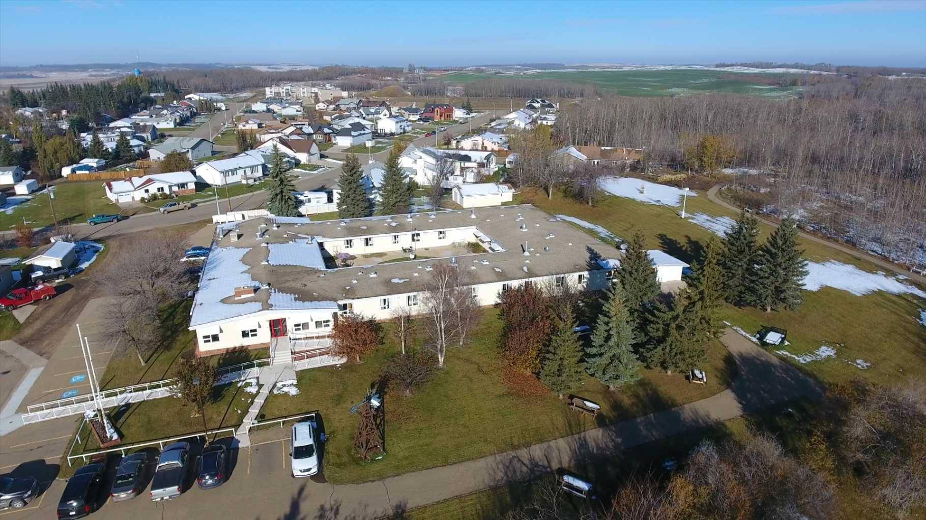 5430 51A ST, Bashaw, AB T0B 0H0