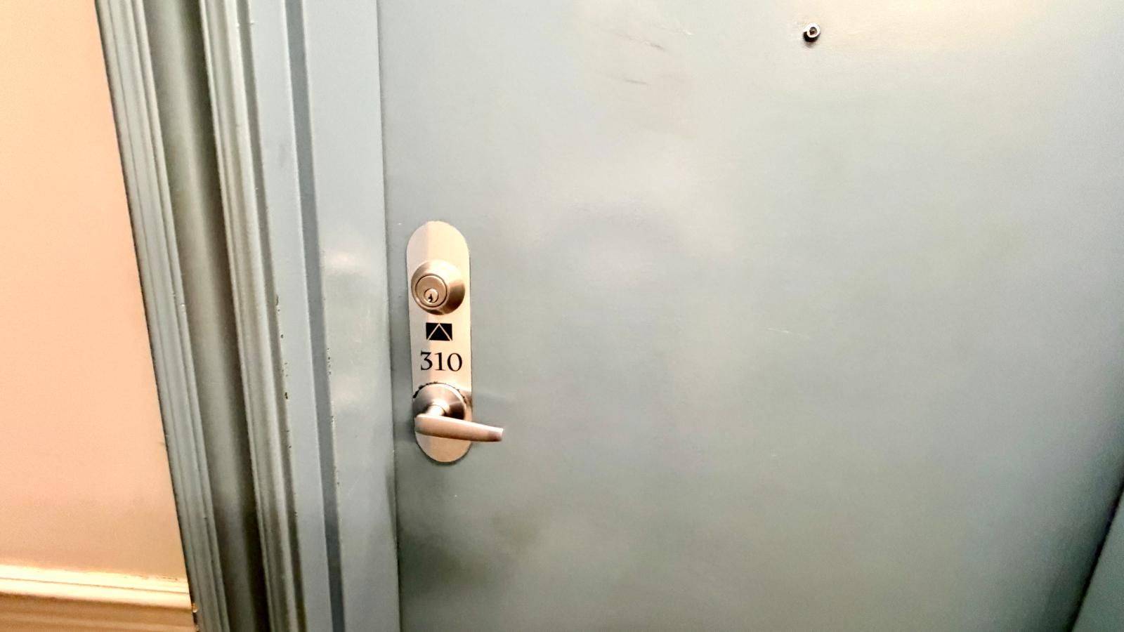 128 Aspen Springs DR #310, Clarington, ON L1C 0G9