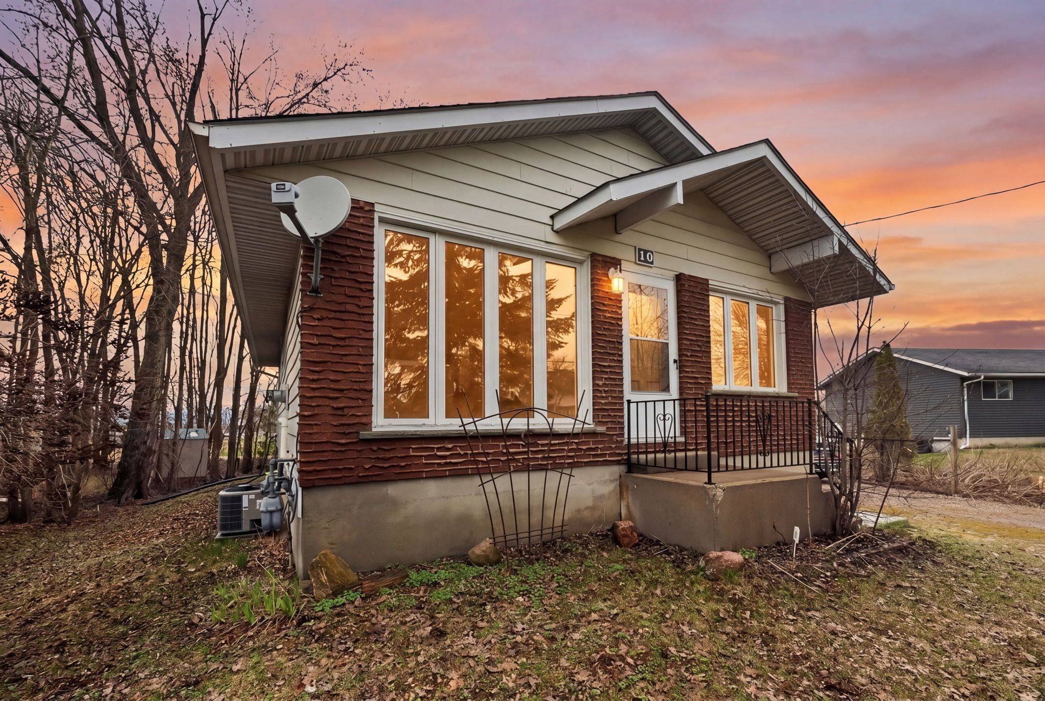 10 Sunset CRES, Severn, ON L0K 1E0