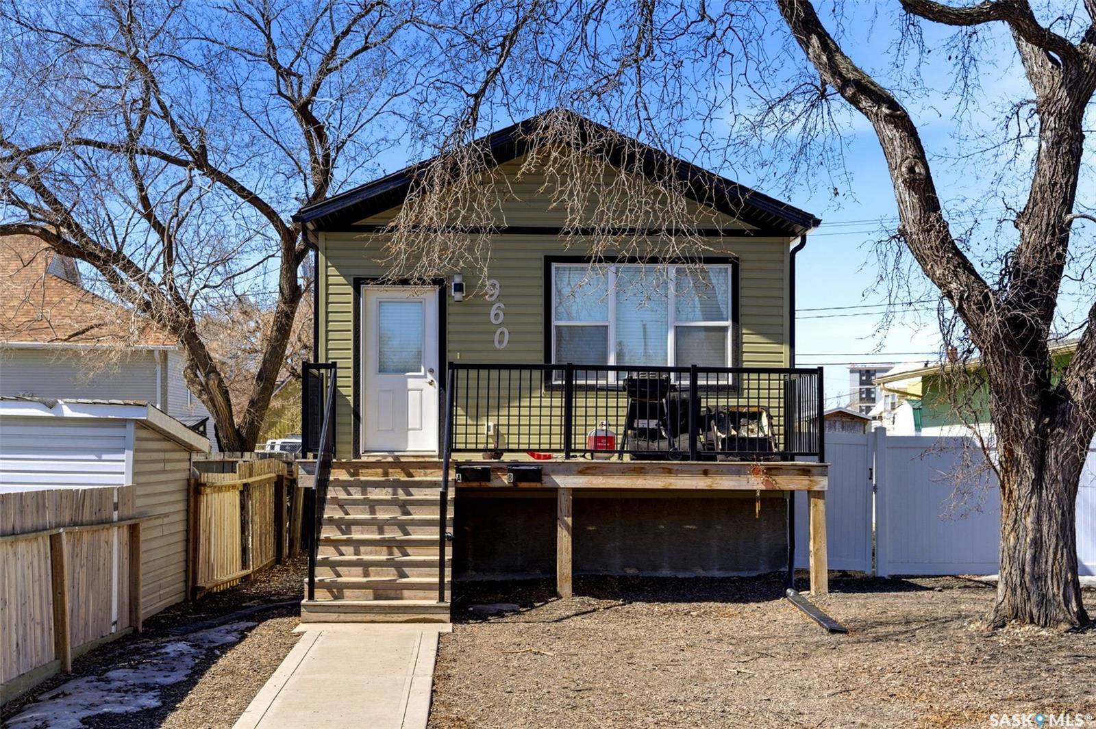 960 Wallace STREET, Regina, SK S4N 3Y5