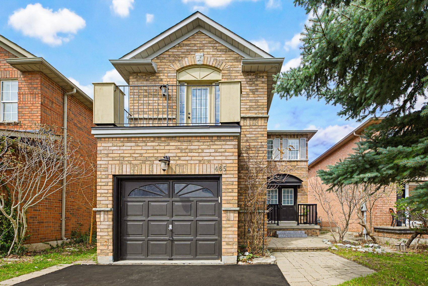465 Pondview PL, Oakville, ON L6H 6S4